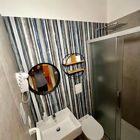 Lido Hotel 2*